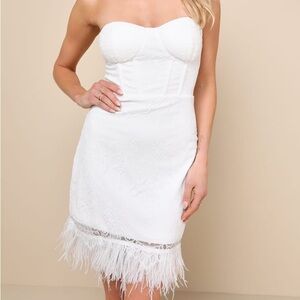 Lulus Vivacious Moment Ivory Lace Bustier Strapless Feather Mini Dress NWT